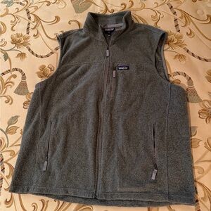 Patagonia Vest XXL. Grey Like New !